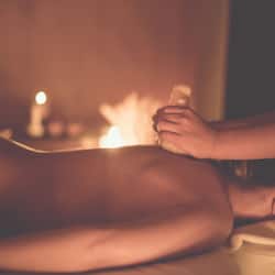 Couples treatment rooms, body treatments, aromatherapy, body wraps