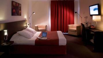 Memory-foam beds, desk, blackout curtains, soundproofing