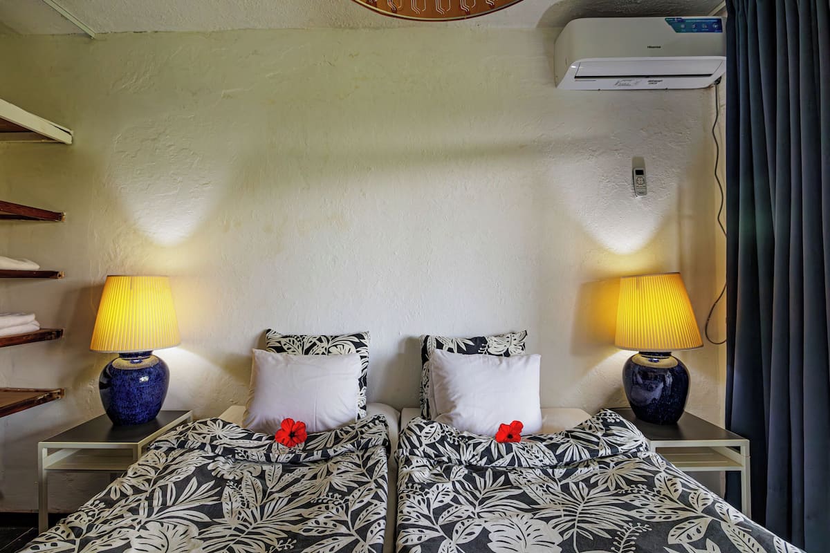 Appartement Deluxe, 1 chambre, vue jardin | 1 chambre, coffres-forts dans les chambres, bureau, draps fournis