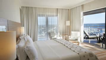 Suite (Ria View) | Premium bedding, minibar, in-room safe, desk