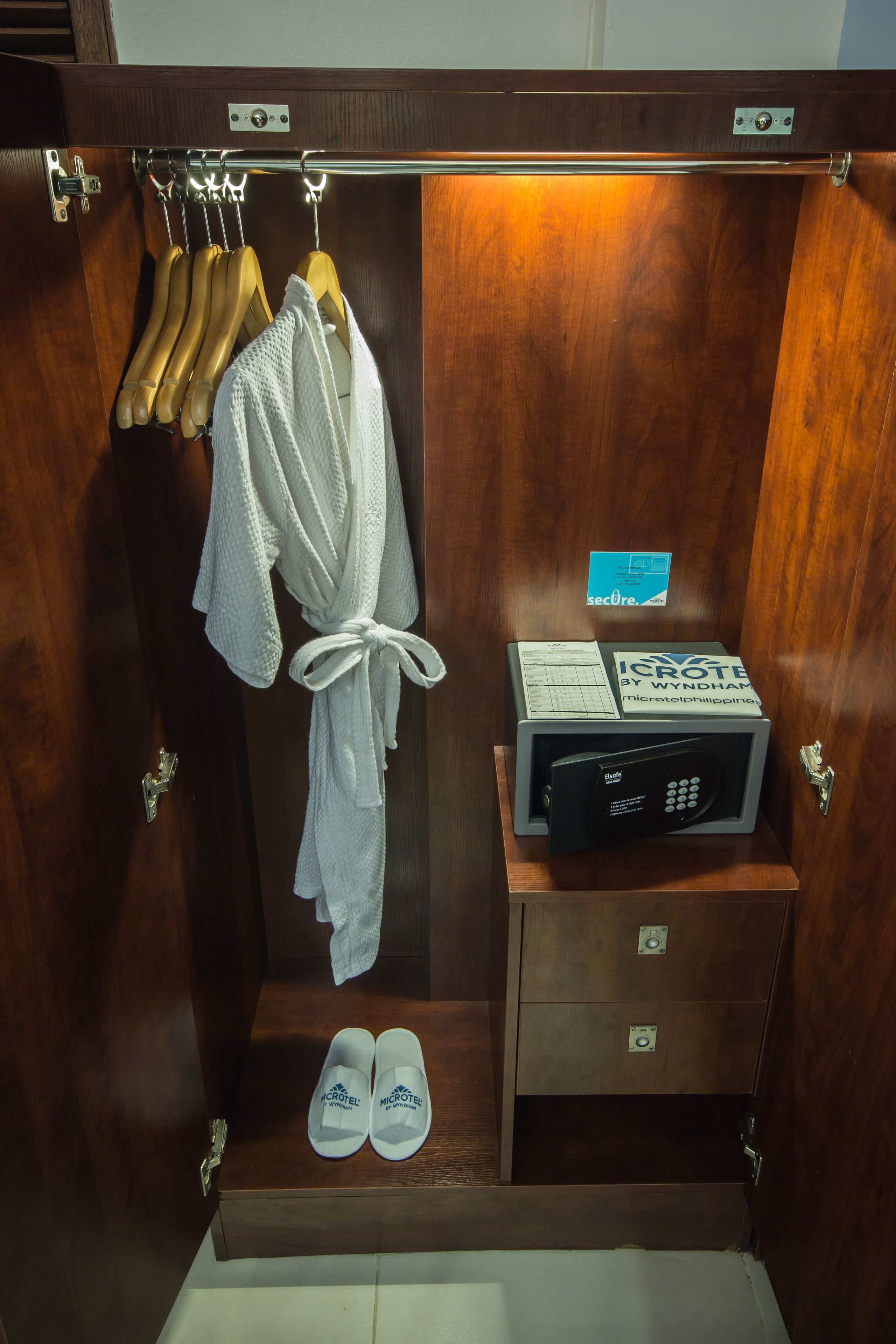 Photo - Microtel by Wyndham Mall of Asia