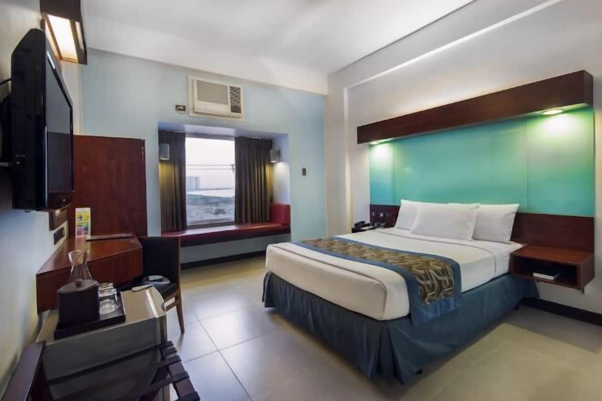 In-room safe, desk, iron/ironing board, free cribs/infant beds