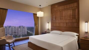 Premium bedding, minibar, in-room safe, desk