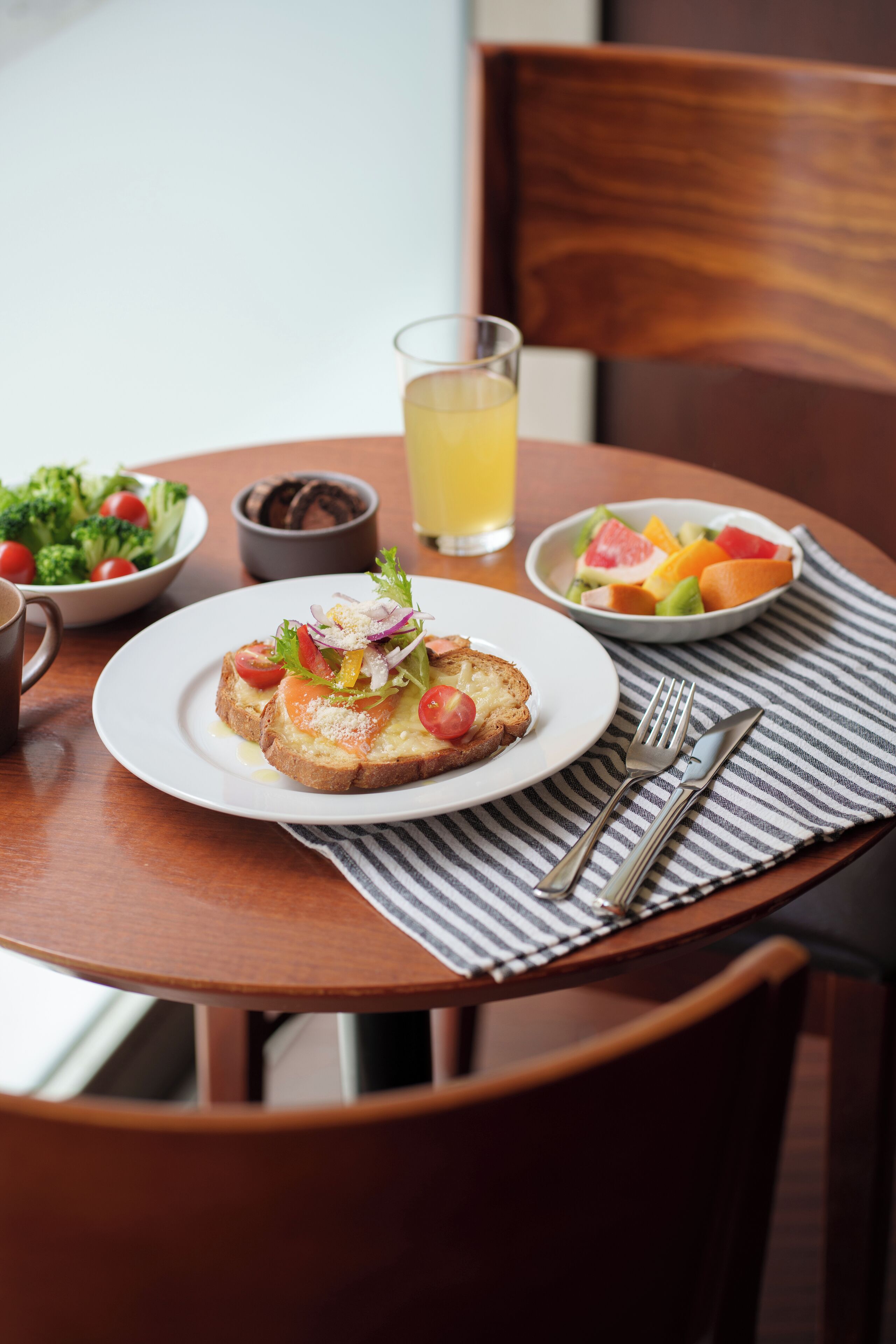 daily buffet breakfast (jpy 1650 per person)