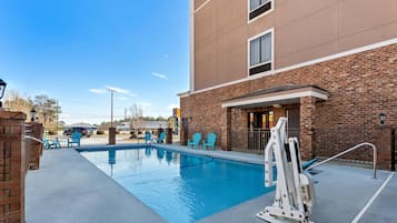Seasonal outdoor pool