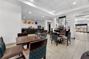 Desayuno buffet incluido todos los días