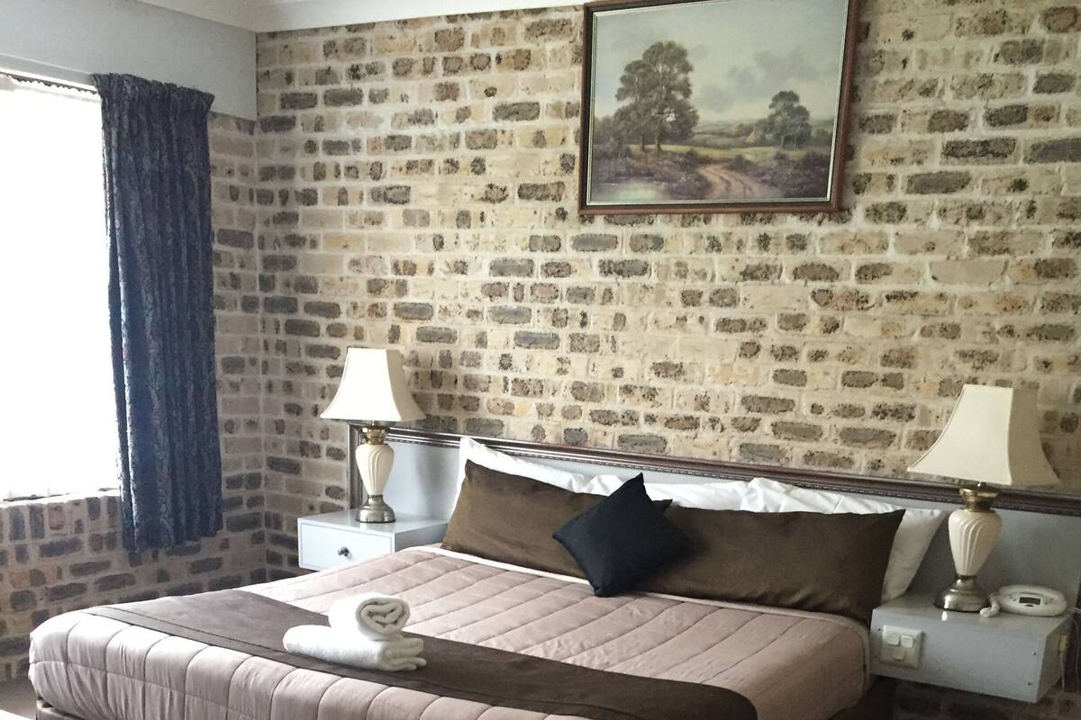 Desk, blackout drapes, iron/ironing board, WiFi