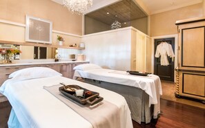 Massagens com pedras quentes, massagens musculares profundas