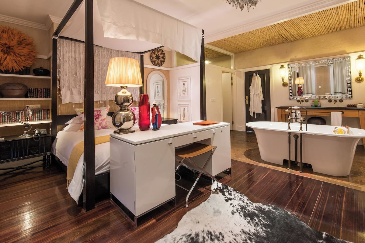 Standard Room (Sangoma Room) | Free minibar, in-room safe, individually decorated, iron/ironing board