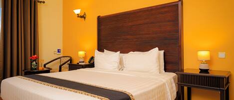 Premium bedding, Select Comfort beds, minibar, in-room safe