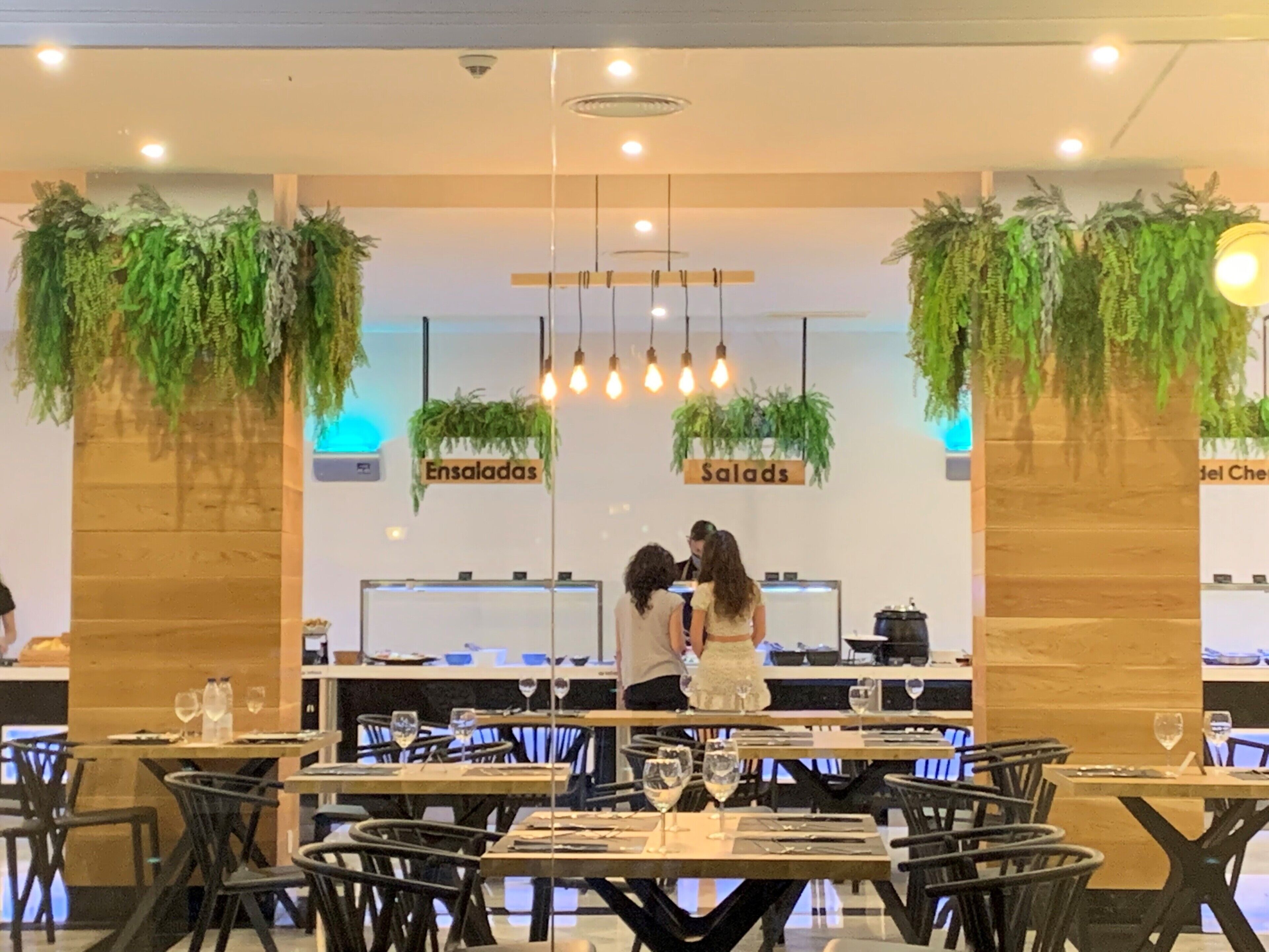 Breakfast, lunch, dinner served; international cuisine 