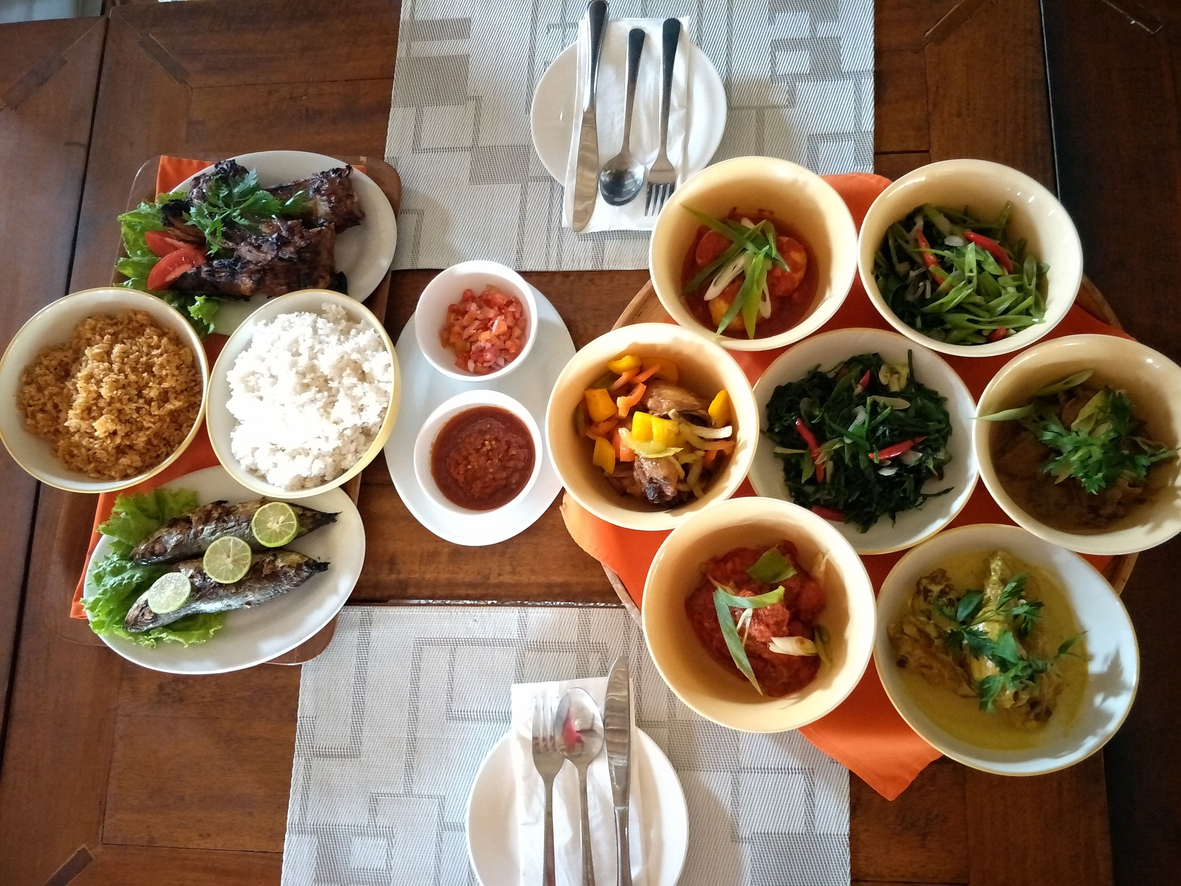 breakfast, lunch, dinner served; beach views