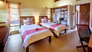 Superior Room, Garden View | Premium bedding, minibar, in-room safe, desk