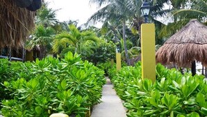 Property grounds - Amaite Hotel And Spa (Isla Holbox)