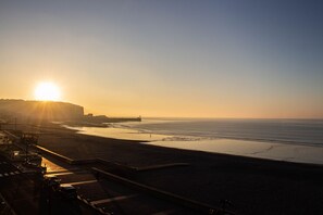 Comfort Double Room | Beach/ocean view - Bellevue Beaurivage (Mers-les-Bains)