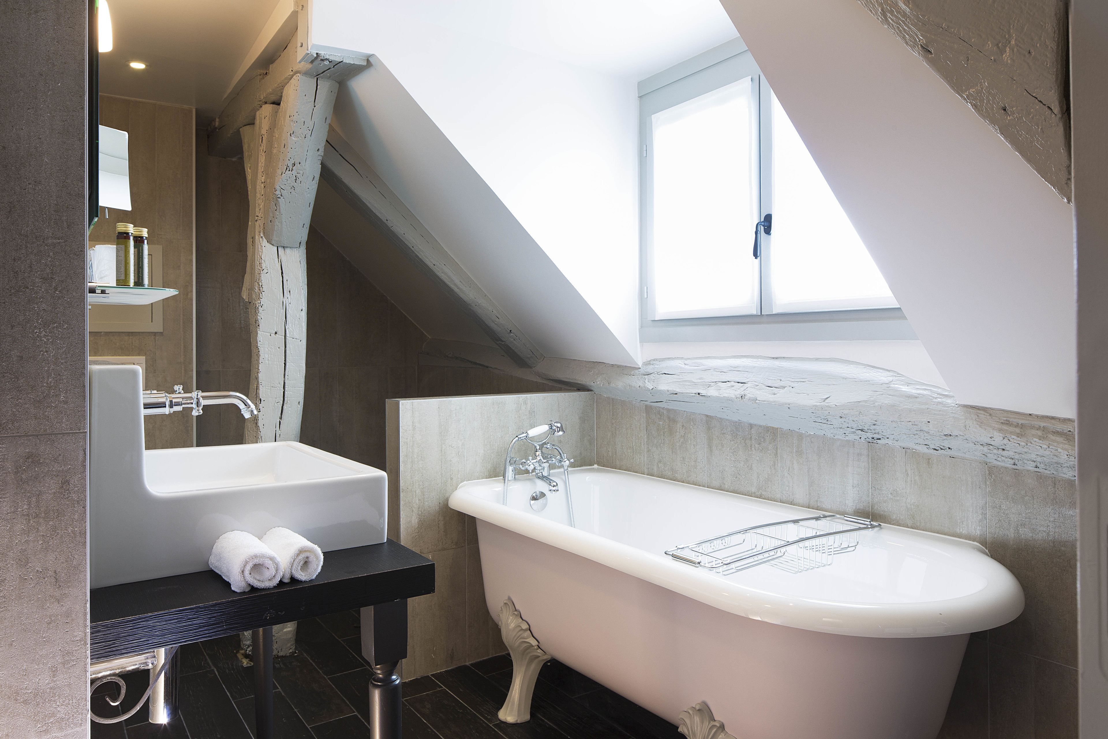 double room (prestige) | 2 bedrooms, minibar, in-room safe, laptop workspace