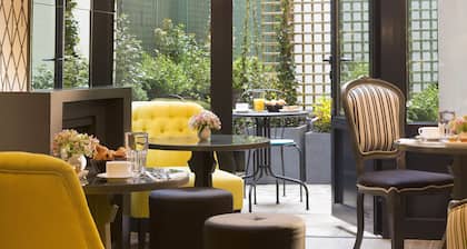 Les Plumes Hôtel Paris