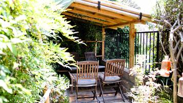 Family Room, City View | Terrace/patio