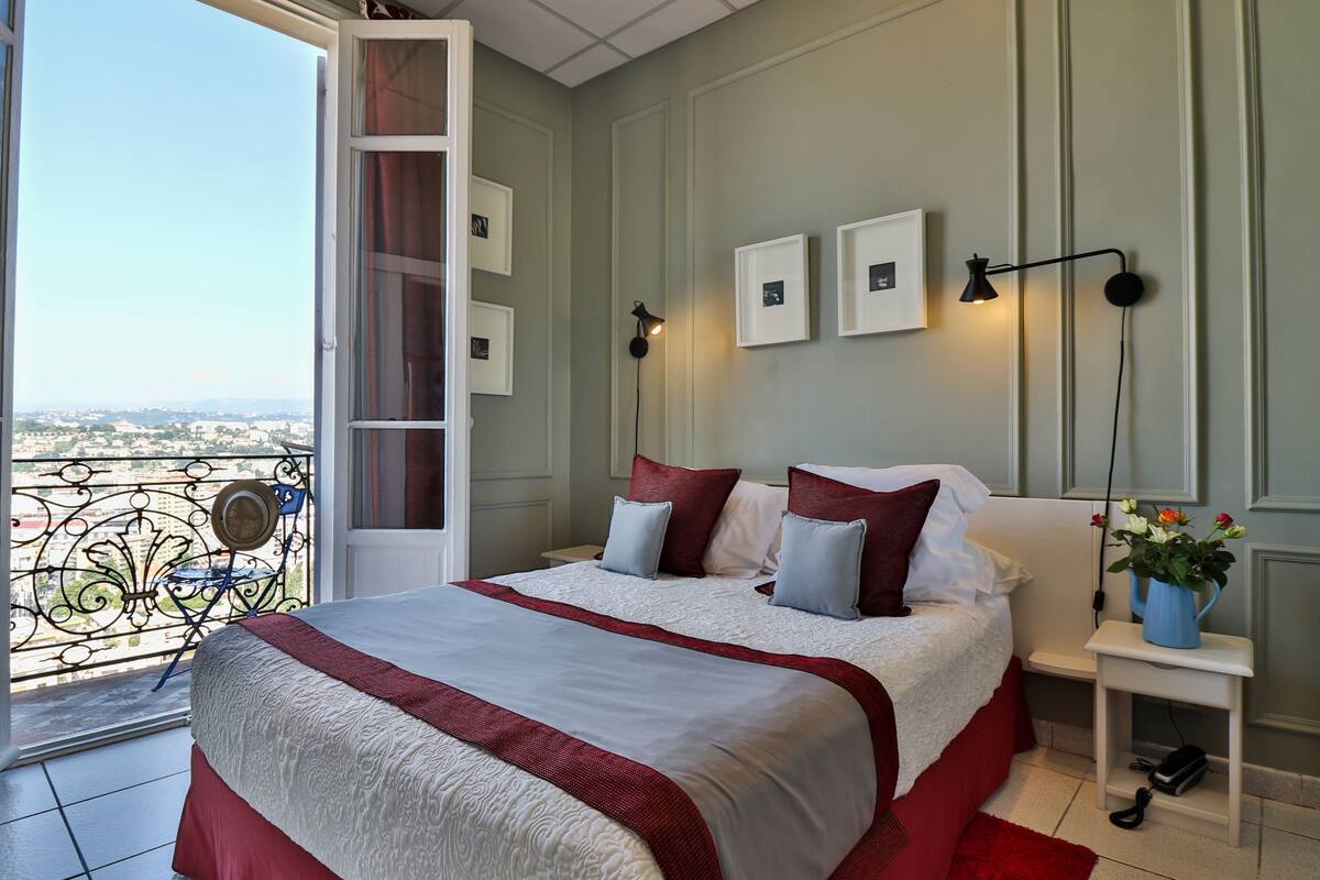 Desk, iron/ironing board (on request), free WiFi, bed sheets