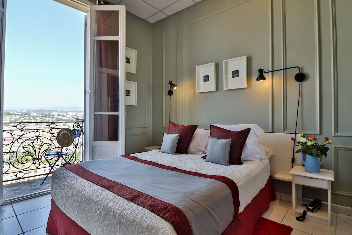 Double Room, City View