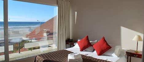 Vue sur la plage/lâocĂ©an