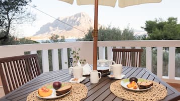 Apartment (Portha) | Terrace/patio