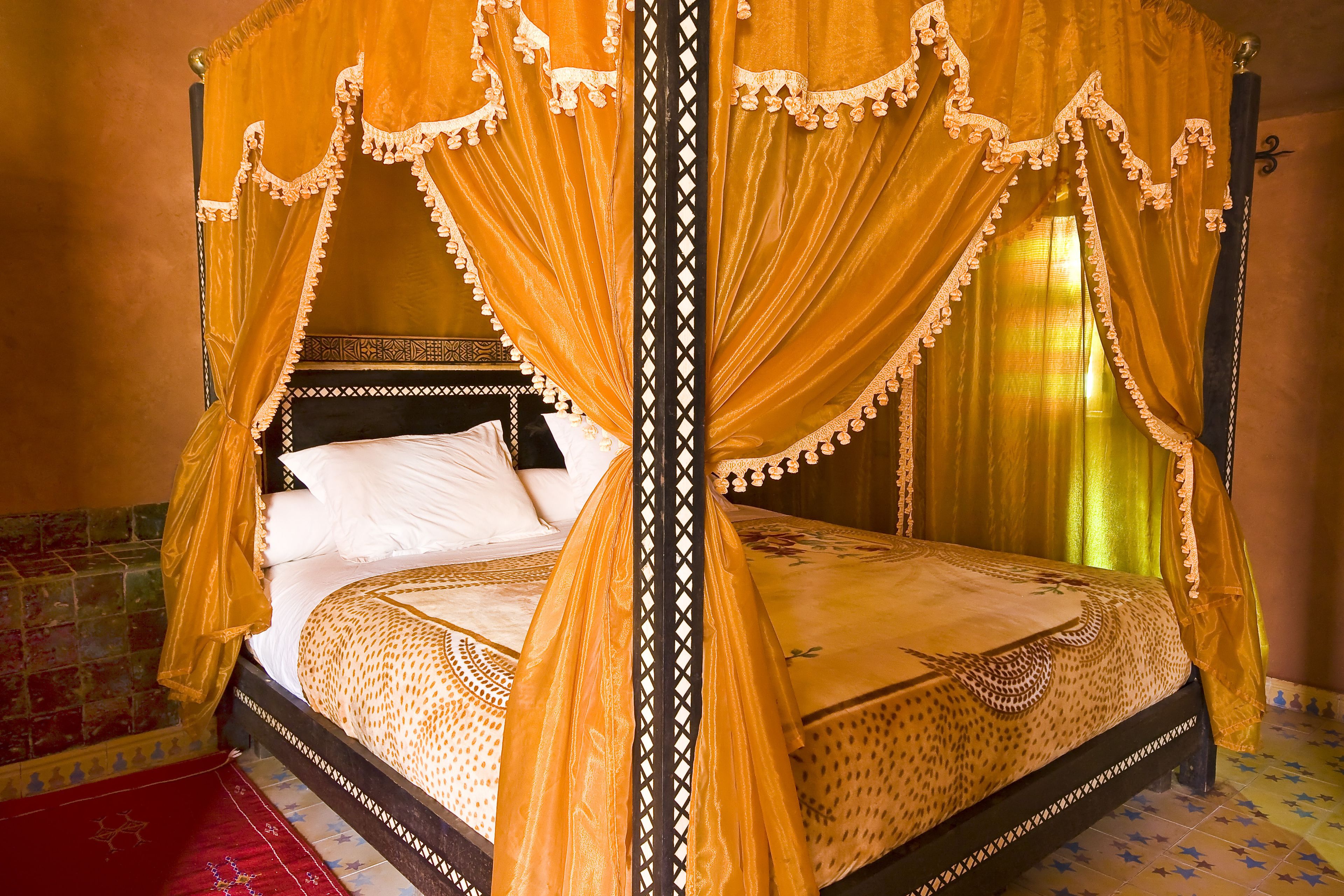 Suite | Een minibar, een kluis op de kamer, individueel gedecoreerd