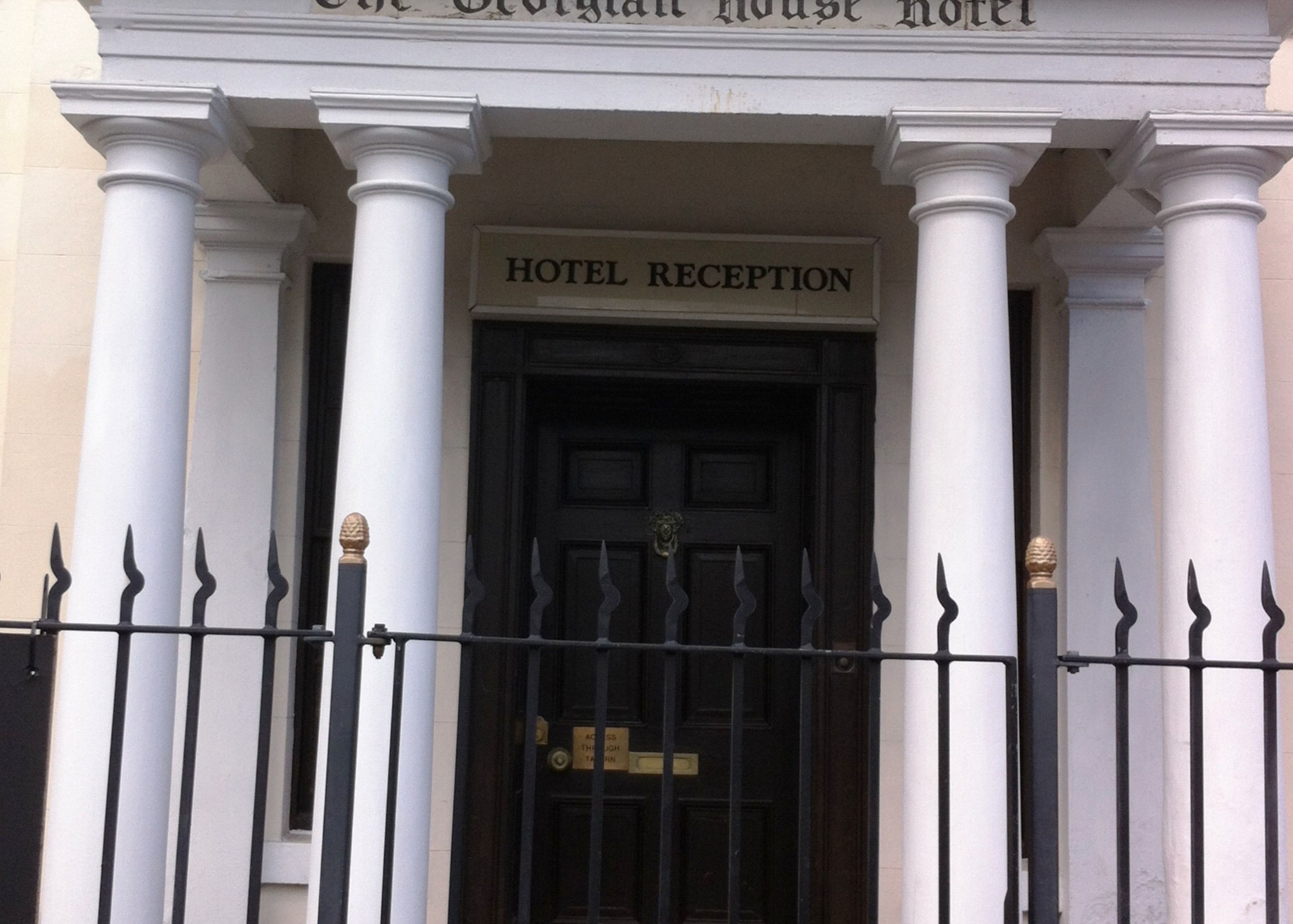 Entrée de l’hébergement