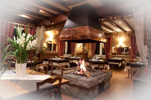 Logis Hotel Rest. Le Sapin Fleuri