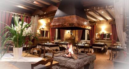 Logis Hotel Rest. Le Sapin Fleuri