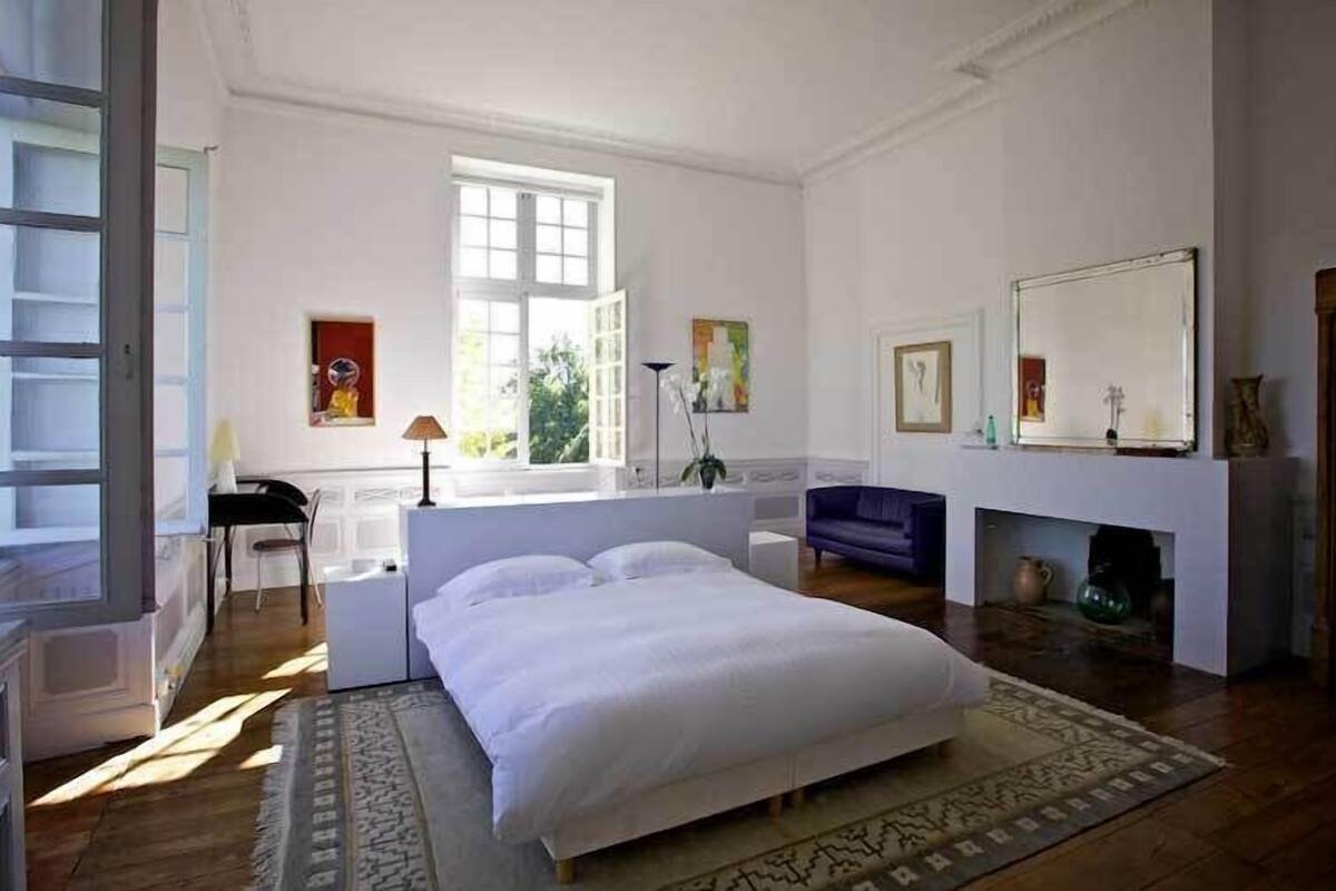 Doppelzimmer | Individuell dekoriert, individuell eingerichtet, Schreibtisch