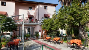 Front of property – evening/night - Fattoria Stocchi (Rende)