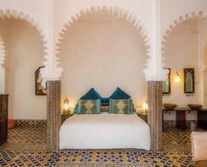 Suite (Grand) | Premium bedding, pillow-top beds, in-room safe, rollaway beds - Hotel Blanco Riad (Tetouan)
