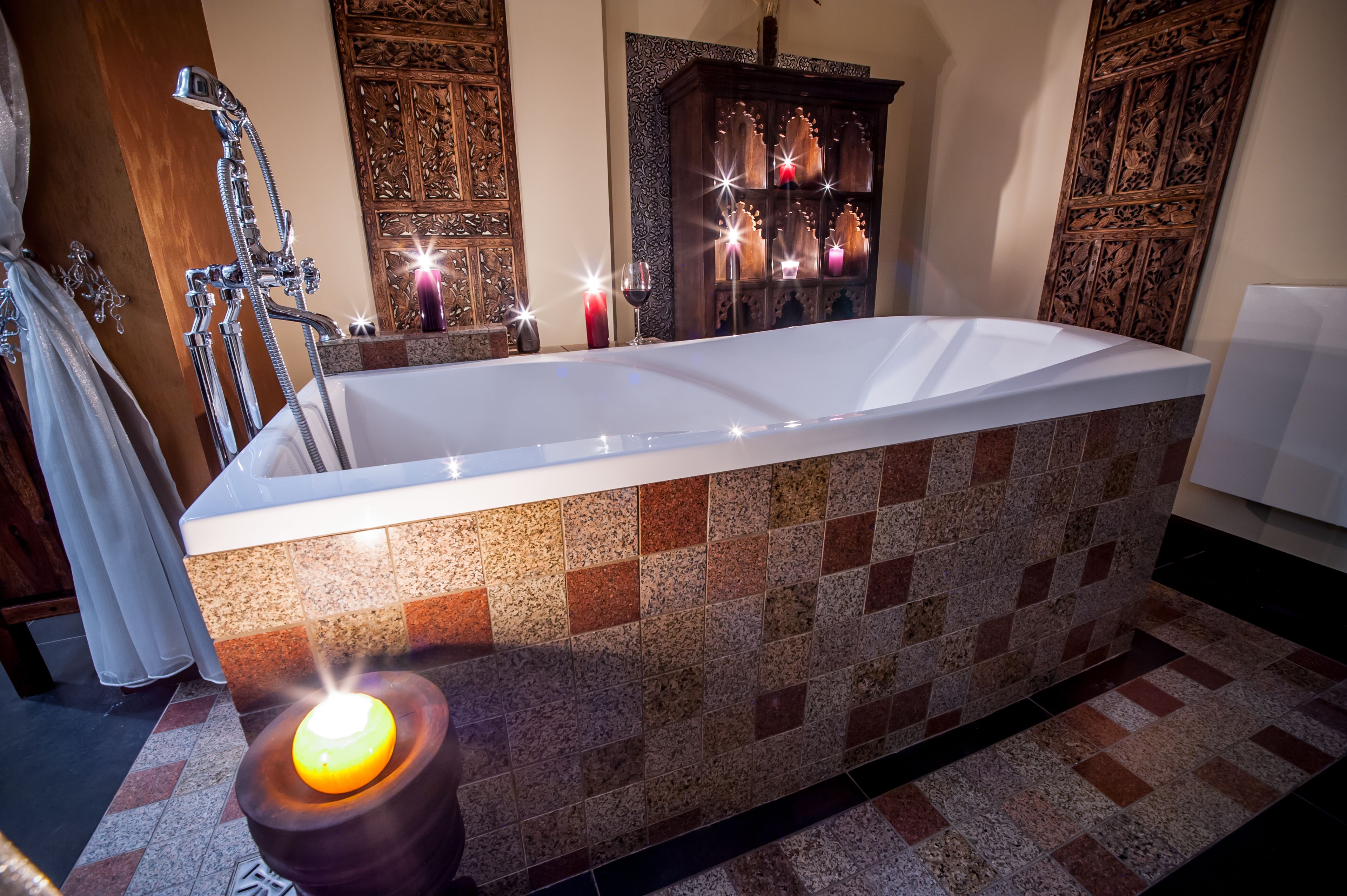 couples treatment room(s), sauna, hot tub, steam room