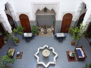 Courtyard - Riad Dar Al Safadi (Fes)