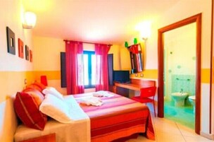 Deluxe Room | Premium bedding, down comforters, minibar, in-room safe