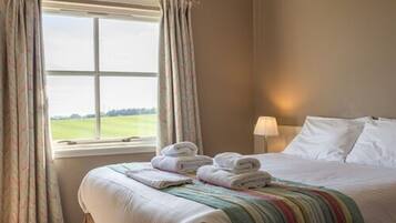 Chambre, 1 trĂšs grand lit