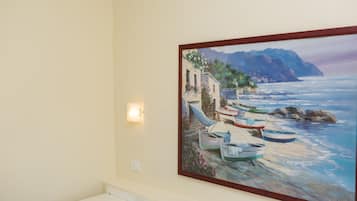 Phòng đơn | 1 phòng ngủ, nệm Select Comfort, bàn, phòng cách âm