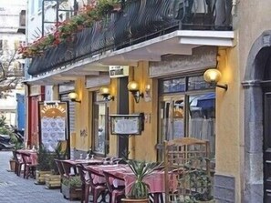 Imagem sem classificação, 2 de 62, botão
