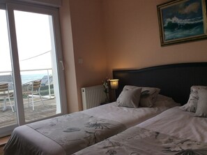 1 bedroom, premium bedding, blackout curtains, free WiFi