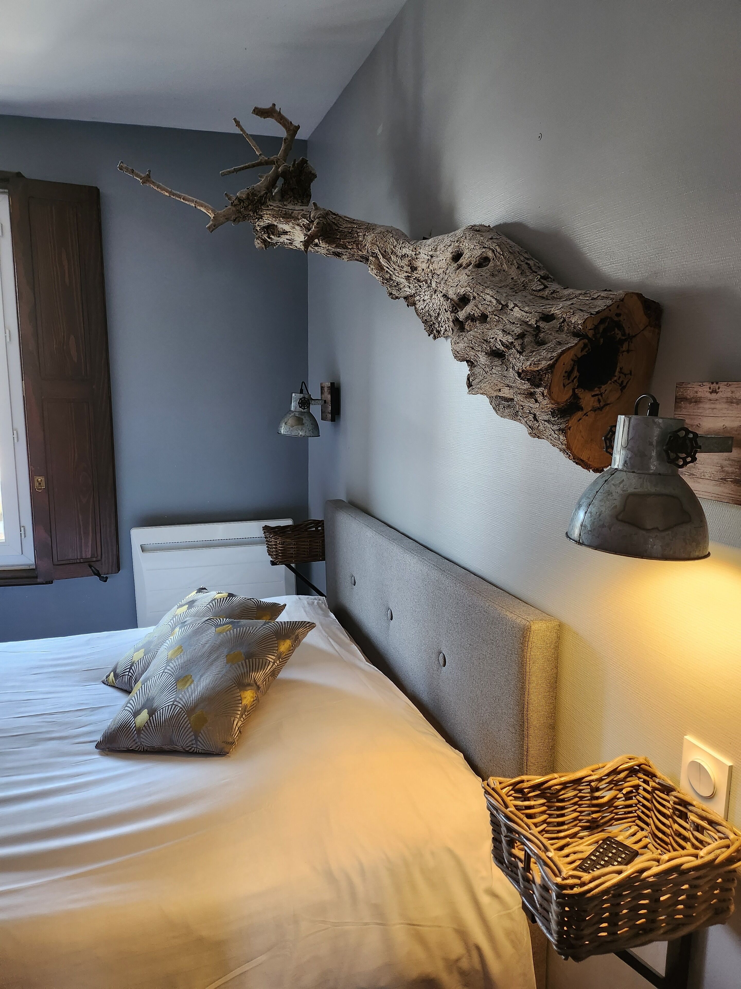 double room | individually decorated, desk, soundproofing, iron/ironing board