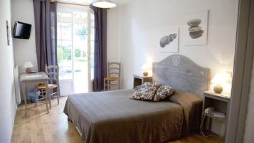 Tweepersoonskamer, terras | Luxe beddengoed, pillowtop-bedden, individueel gedecoreerd