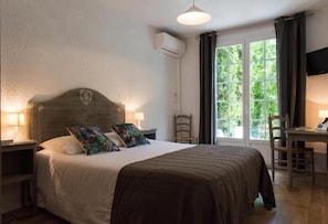 Peralatan tempat tidur premium, tilam berlapik 