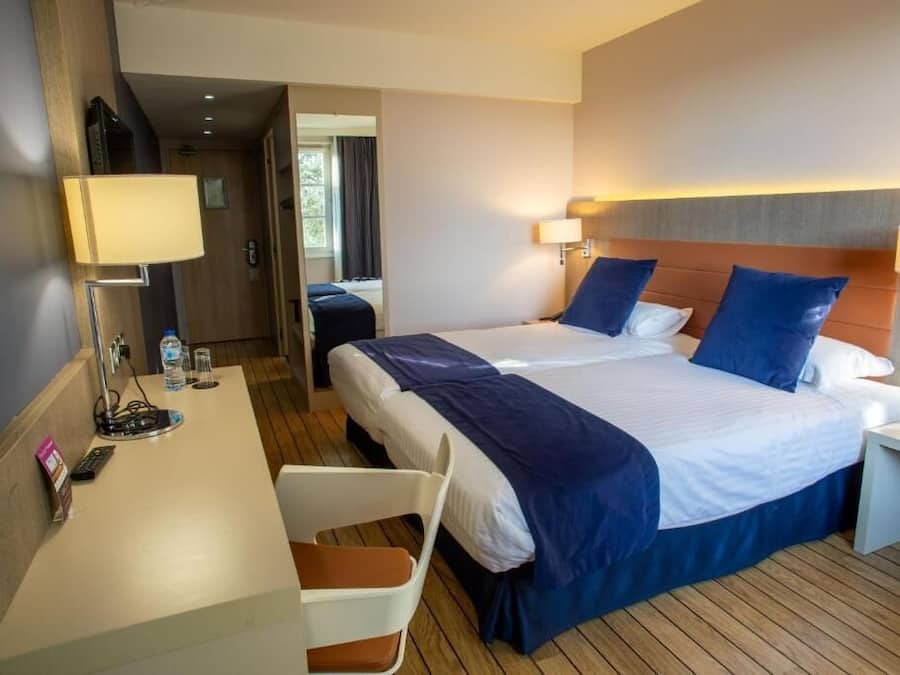 Standard Room, 2 Single Beds | Premium bedding, desk, blackout curtains, soundproofing