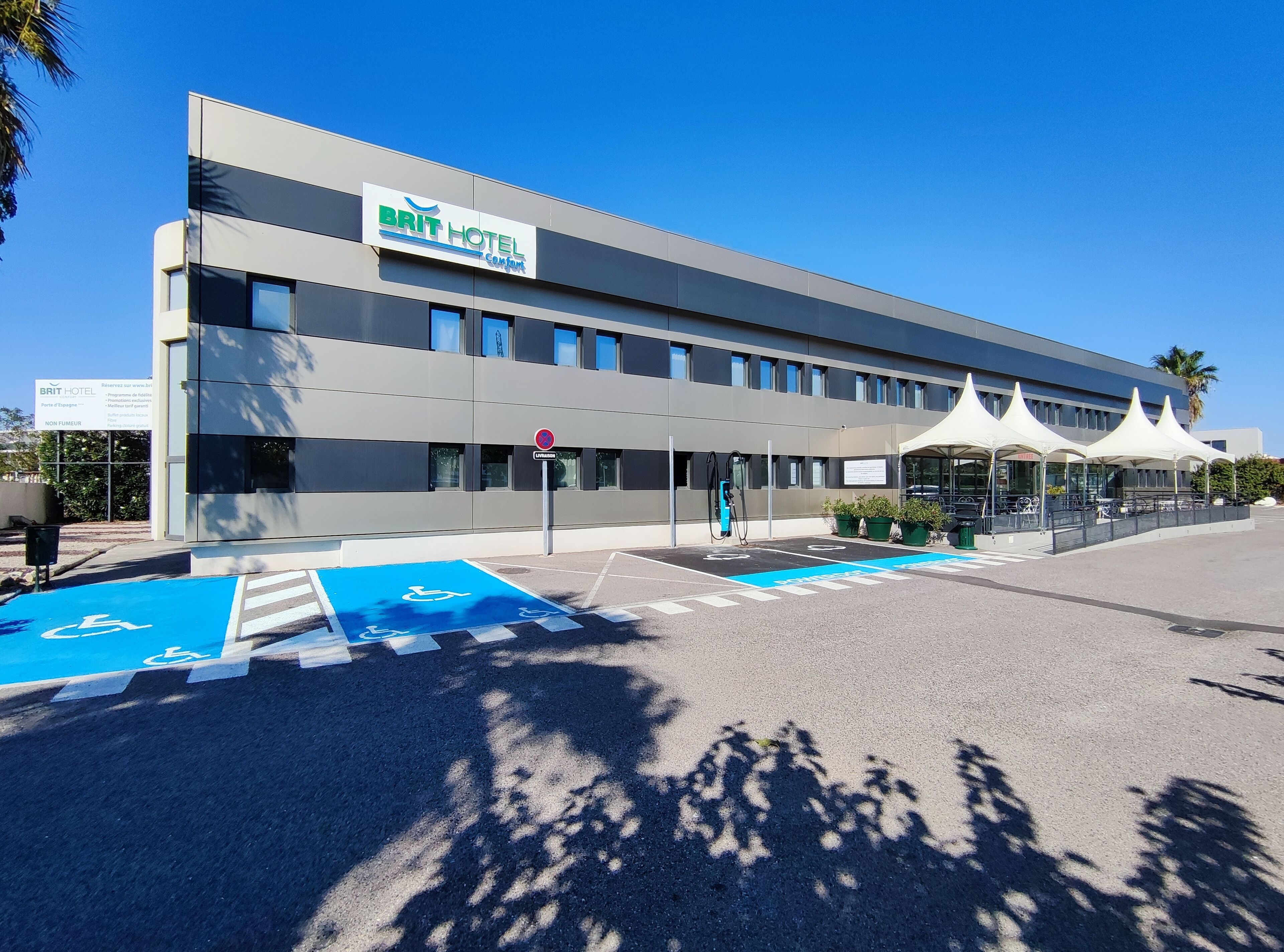 Aparcamiento sin asistencia gratuito