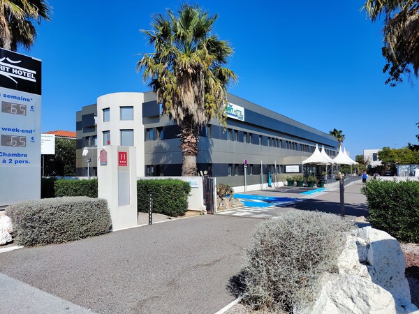 Brit Hotel Porte D’espagne - Argelès-sur-Mer