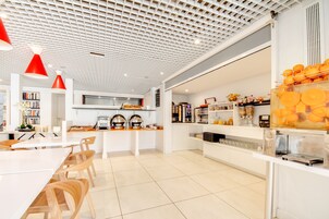 Daily buffet breakfast (EUR 13.90 per person)