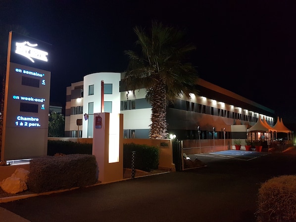 Front of property - evening/night