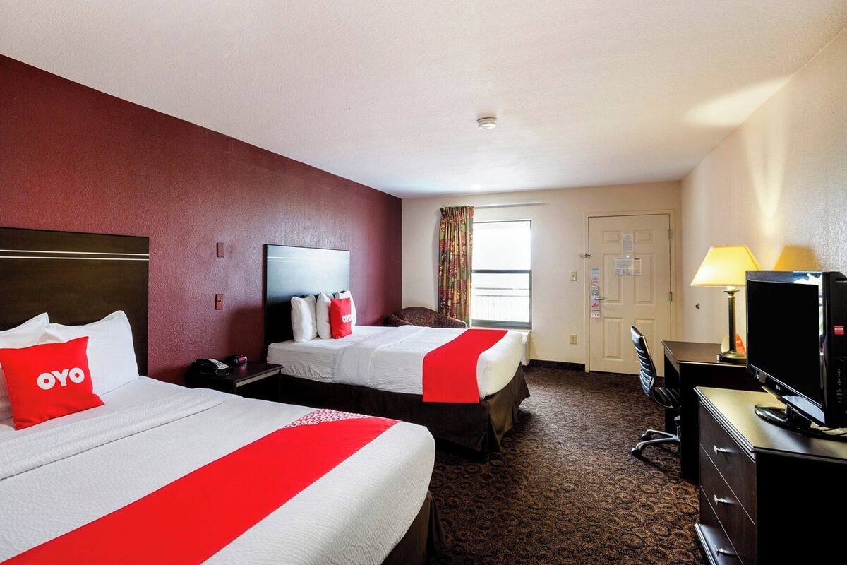1 bedroom, minibar, desk, soundproofing