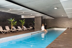 雙人療程室、三溫暖烤箱、浴缸、蒸氣室、土耳其浴、美體療程